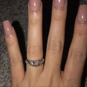 Fred Meyer Engagement ring & Wedding Band set.